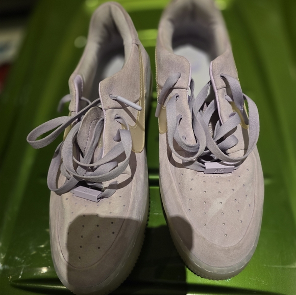 Nike Air Force I, platform size 10 women, suede exterior, - Picture 4 of 6